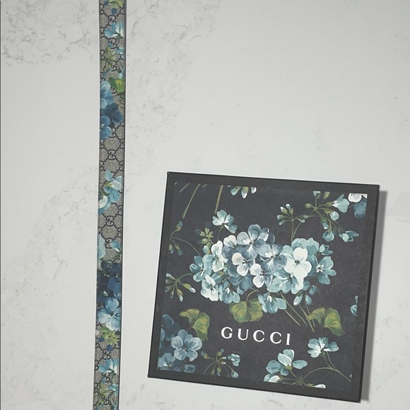 Unisex bloom Gucci belt - Picture 5 of 11
